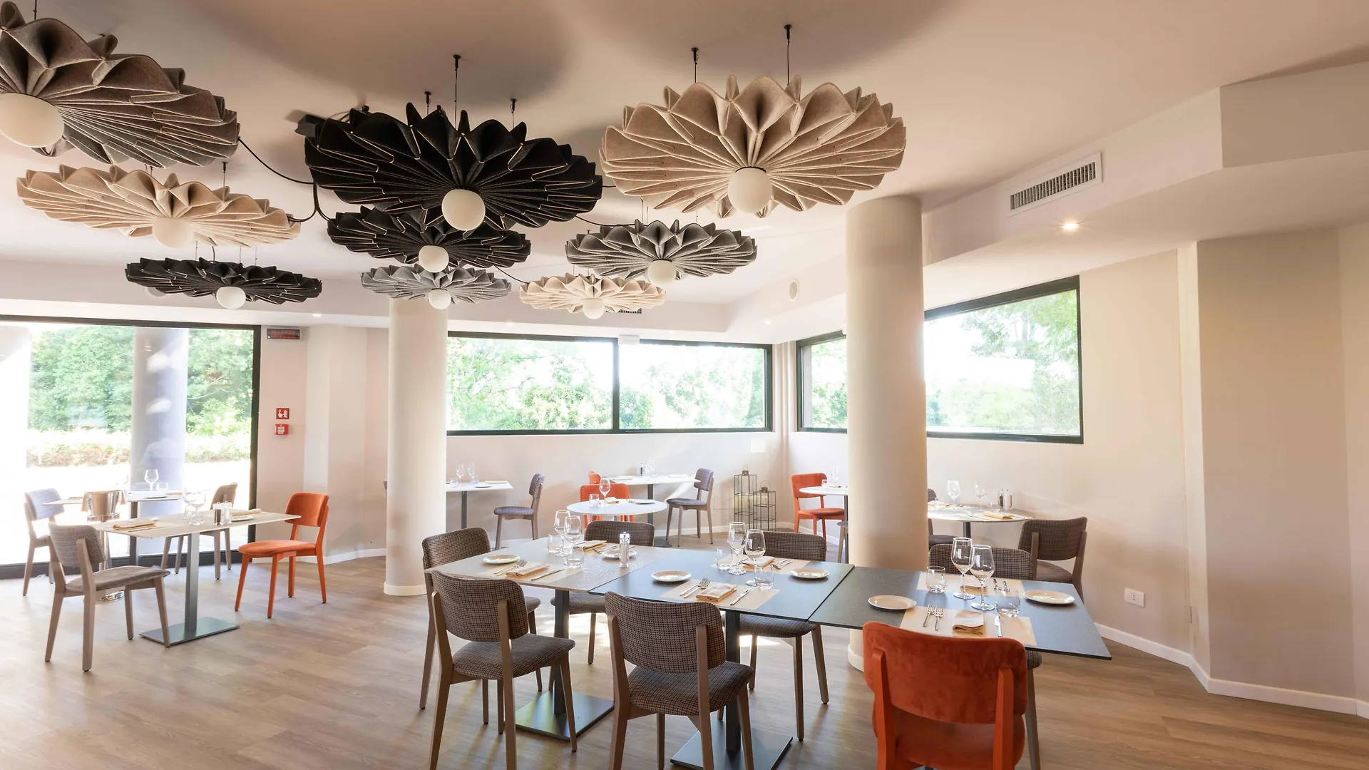 **** Hotel Belstay Milano Linate Peschiera Borromeo Italy